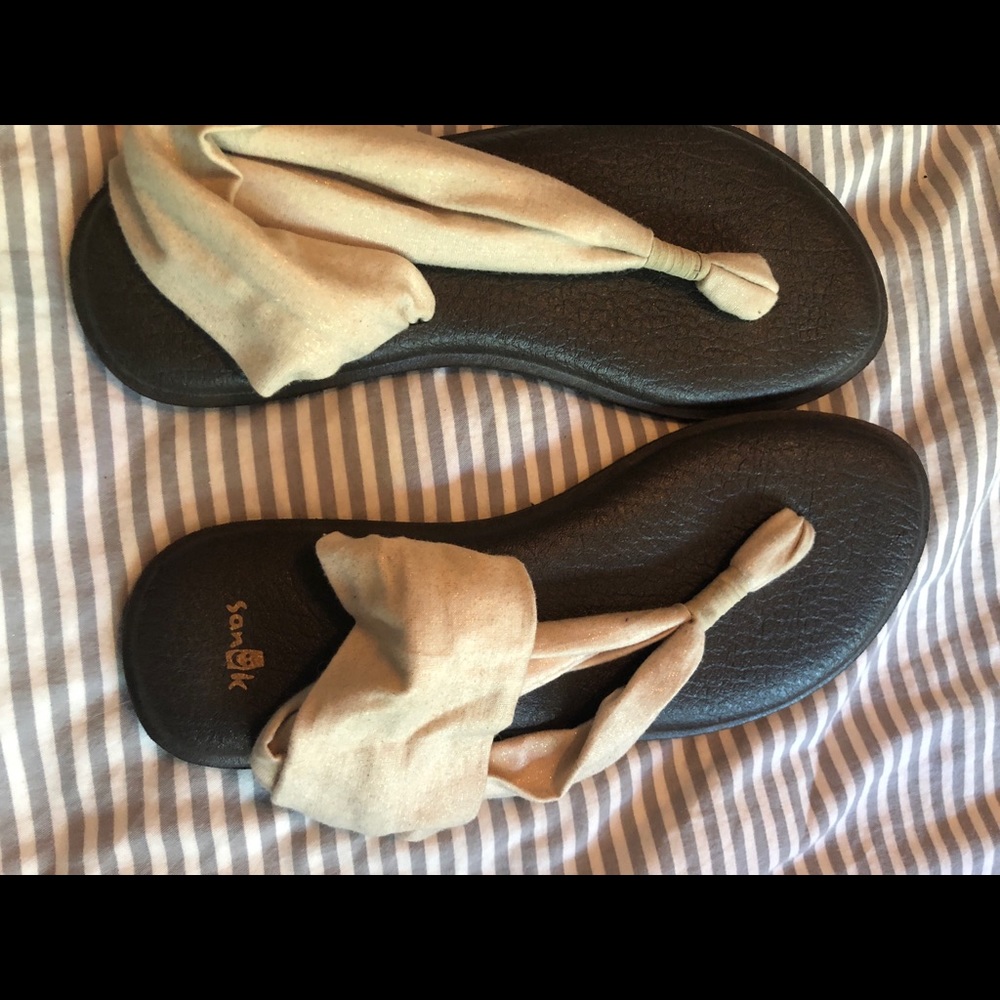 Sanuk sandals